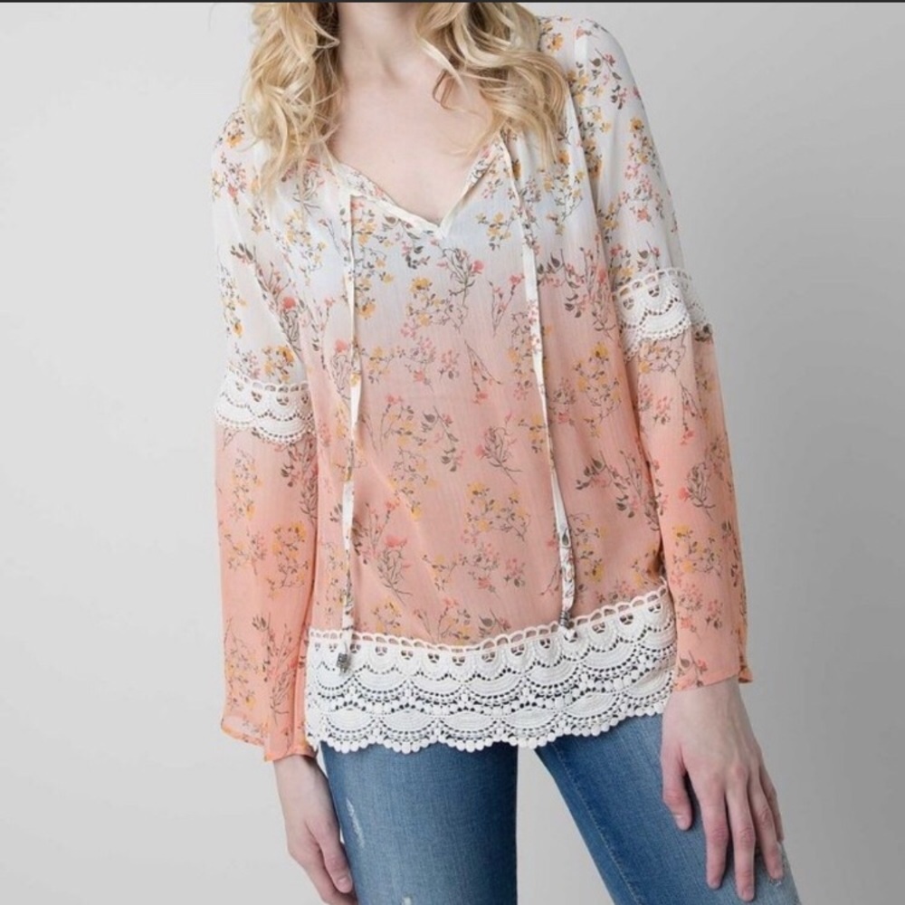 {Taylor & Sage} Floral Peasant Blouse